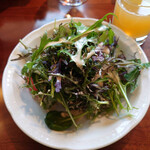 オーベルジュ 漣 - ベビーリーフのサラダ