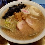 お食事処 おが家 - 背脂らーめん