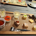 イグレック ベガ - 10種類のデザートプレート、珈琲