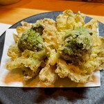 季節料理 よし野 - フキノトウの天ぷら