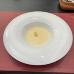 ベルエキップ - 淡い玉蜀黍のクリームスープ