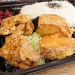 Karaage Kiyotaya - 2021年12月　ミックス弁当。もも肉とむね肉