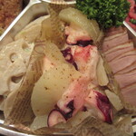 ジュイップ - タコとグレープフルーツのマリネ他