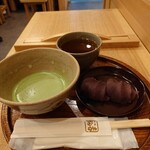 赤福茶屋 - 赤福盆と抹茶