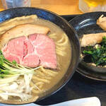 麺屋 頂 中川會 - 麺屋頂中川會 濃厚魚介らーめん 950円とビール