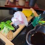 錦 - お造り　鯛へぎ造り