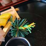 錦 - お造り　鯛へぎ造り