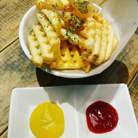 熟成和牛ステーキグリルド エイジング・ビーフ 横浜店 - ほくほくのポテト マスタードかケチャップを添えて