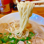 豚骨醤油ラーメン なかしょう - 