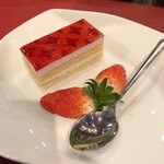 ロシアンダイニングバー マトリョーシカ - クリスマスメニュー:レッドベルベット