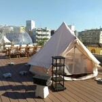 BBQ＆GLAMPING CIELO GRANDE ＆ 黄金のキッチン - テント席。奥は透明ドーム席