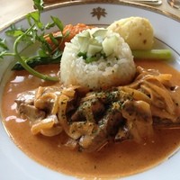 メインダイニングルーム - 霧降高原牛のビースストロガノフ