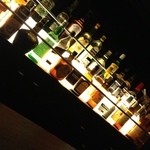 サコ ローズ - 雰囲気は、しっかり「BAR」です。