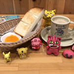 コメダ珈琲店 - カフェ・オ・レ500円＋モーニングSセット(和歌山県産みかんジャム)withキトラン隊、勢揃い