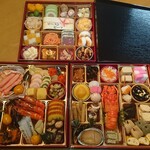 『能登、里山里海の旅館料理百選のお重で祝う新年。』by 山海美味 : 宿守屋寿苑 - 和倉温泉/ホテル [食べログ]