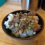 横浜ラーメン 北村家 - 豚ハラミ丼（400円）