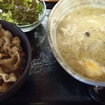 洋風居酒屋 菓酒MARU - 洋食屋の豚汁と豚丼セット