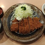 Katsu Gurume - ロースとんかつ定食セット付き(1,160円)