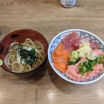 磯丸水産 - まぐろサーモンねぎトロ丼 税込846円＋ミニとろろうどん 税込198円