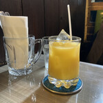 喫茶 マドラグ - オレンジジュース