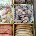 ウエスト - 右上は鰤の龍田揚げ＆右下は鳥叉焼♪