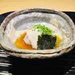 富小路 やま岸 - ◎天然トラフグのてっさ、てっぴ、とうとうみ、白子のポン酢がけ