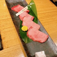 但馬屋 心斎橋 - 特選塩タン