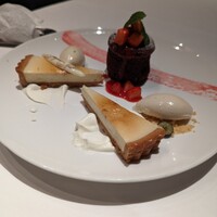 Prime42 steakhouse & sky bar - 