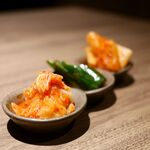 Beef Laboratory - キムチの盛り合わせ