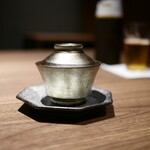 Beef Laboratory - スネと中落ちのコンソメスープ