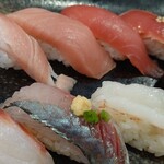 回鮮 まぐろ亭 - まぐろがメイン