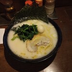 濃厚豚骨ラーメン 濱虎家 - 