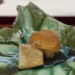 赤坂おぎ乃 - 海老芋 大阪富田林産 唐揚げ•自家製カラスミ巻き