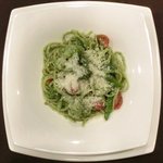 チェルバイア - プランツォＡ　1200円 の季節野菜入りジェノベーゼソースのリングイネ