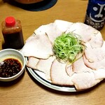 ラーメン 末廣家 - 12/31 特製タレとビールで。