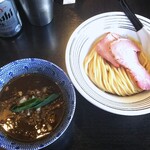 陽はまたのぼる - 【限定】濃厚烏賊煮干しつけ麺　1200円