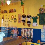 Mexican Food DOS MANOS - 