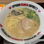 イップウドウ ラ-メン エクスプレス - とんこつラーメン