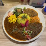 ハロガロ - 3種あいがけカレー