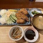 肉豆冨とレモンサワー 大衆食堂 安べゑ - カキフライ定食　1,098円