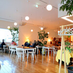 Moliere Cafe　降っても晴れても - 