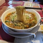 広東飯店　美香園 - 酸辣湯麺(2022.12)