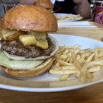 MOOSE HILLS BURGER - 