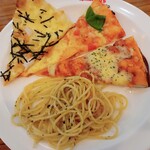 Shekizu - ピザ２種，スパゲティ