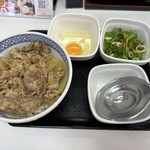 吉野家 - ねぎ玉牛丼 並盛、588円