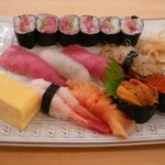 Sushiya No Yoshikan - 松のにぎり