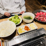 Yakiniku Joan - 焼肉ランチ200g