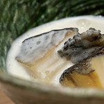 すし宮川 - 蝦夷鮑蒸し肝ソース