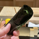 すし宮川 - 鰯の手巻き