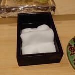 Sushi Taira - 指拭き